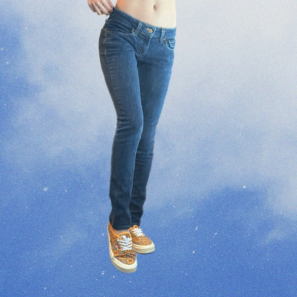 LEVI’S Too Super Low 524 Jeans